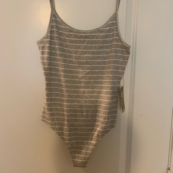 Express top - Picture 3 of 5